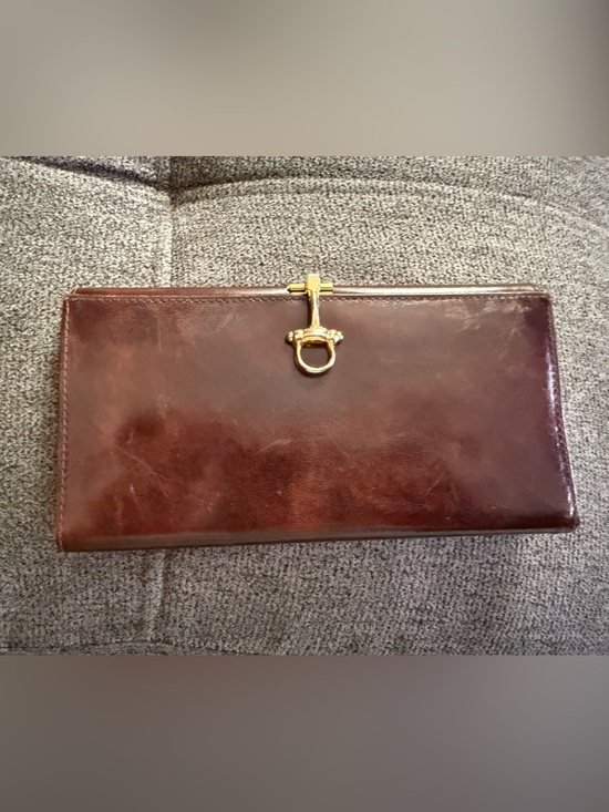 Fantoni Handbags - Fantoni Italian Woman’s Brown Leather Clutch Wallet with Gold Hardware